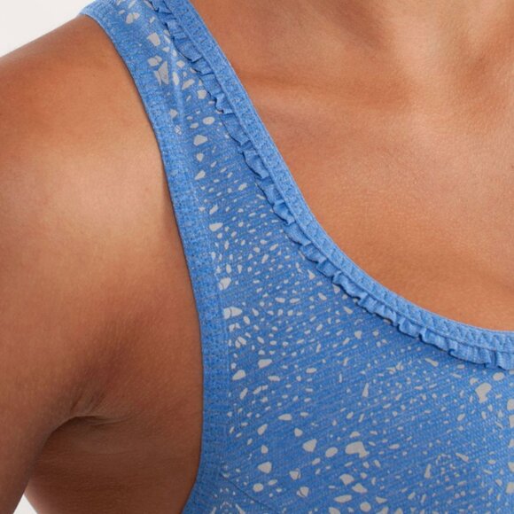 Lululemon Run: Silver Bullet Sleeveless Tech Tank-Size 6-Reflective - Picture 3 of 6